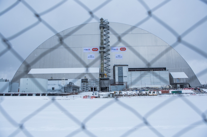 De la Cernobîl au dispărut materiale radioactive, iar în apropierea centralei ard ...