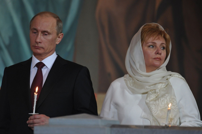 What dowry did Vladimir Putin offer his ex-wife, who remarried? [part 1]