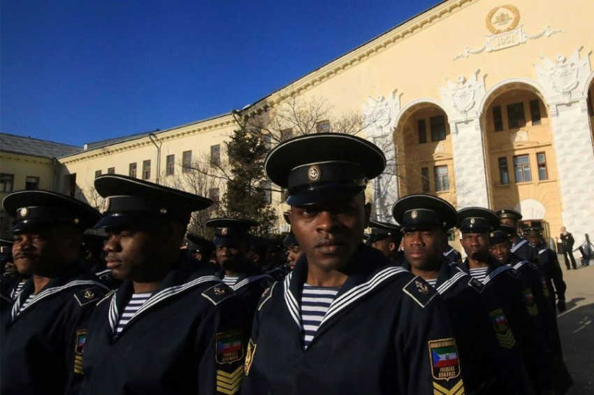 [video] Russian scientist advises President Putin to accept Africans amid collapsing ...