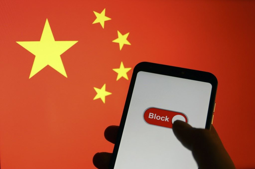 China orders app publishers to share business details