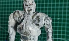 Scientists create ugly Terminator-like robot with living skin
