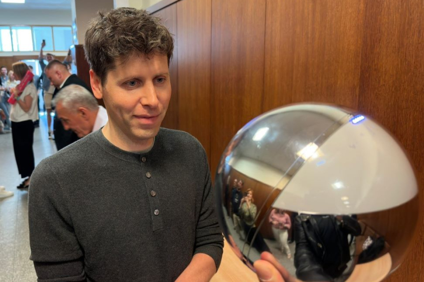 WorldCoin, which is not Worldcoin, fell when Sam Altman was kicked out of OpenAI