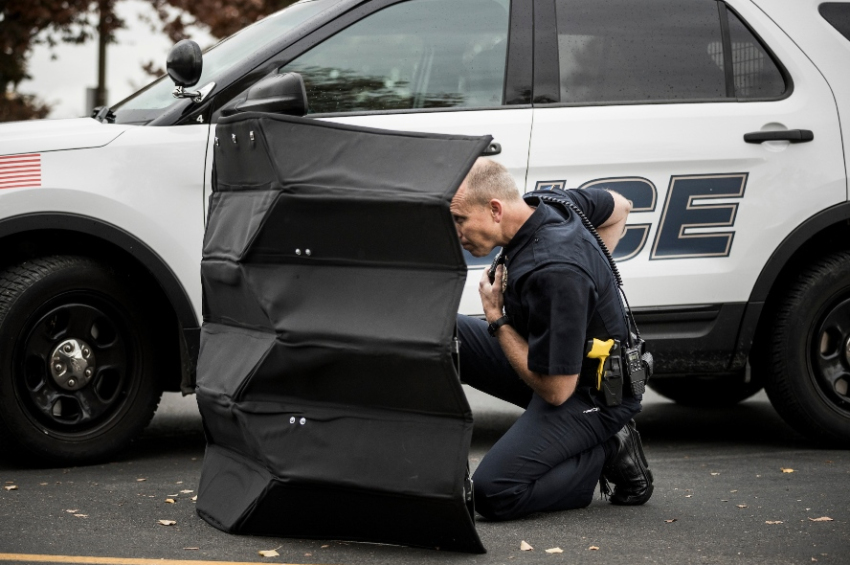 [video] How bulletproof origami shield works to protect law enforcement