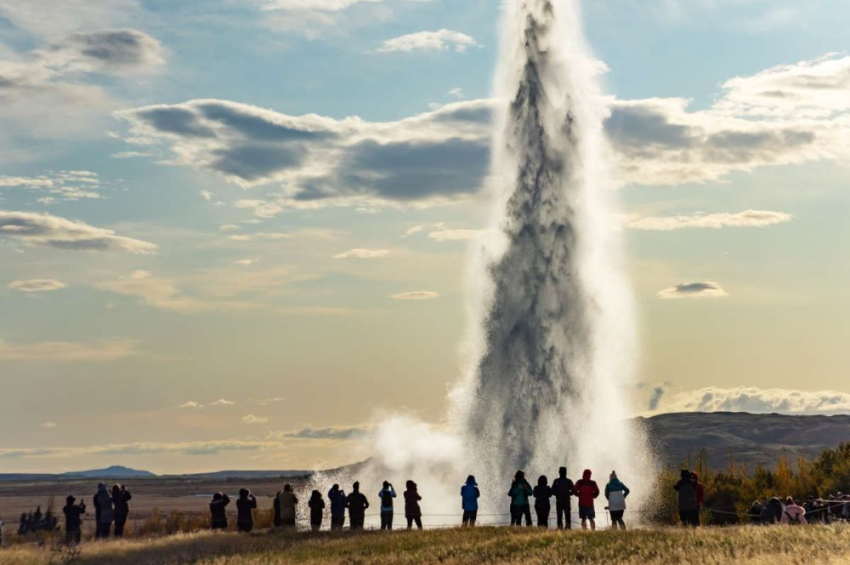 Scientists in Iceland will drill down for a magma chamber to extract its power