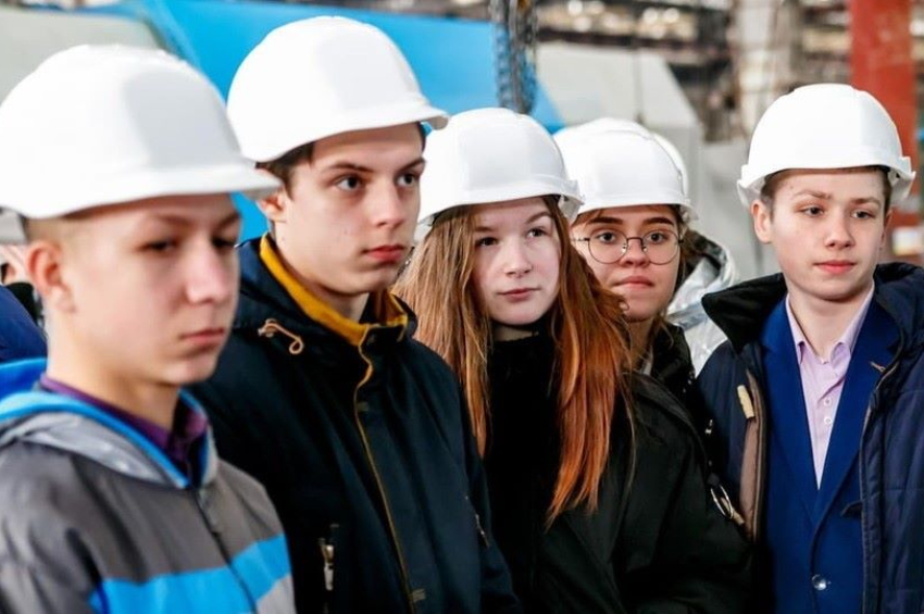 Underage employment in Russia explodes as adults get stuck in war