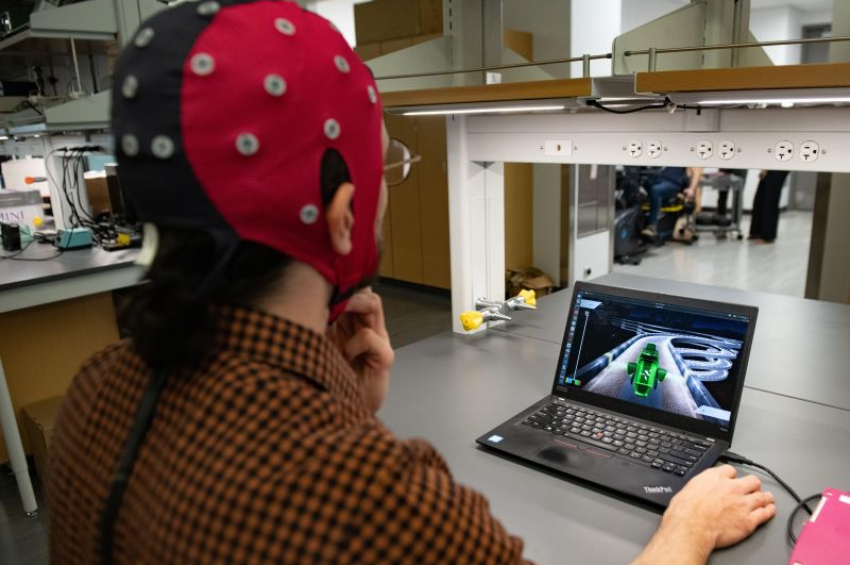 New brain cap enables mind-controlled video gaming