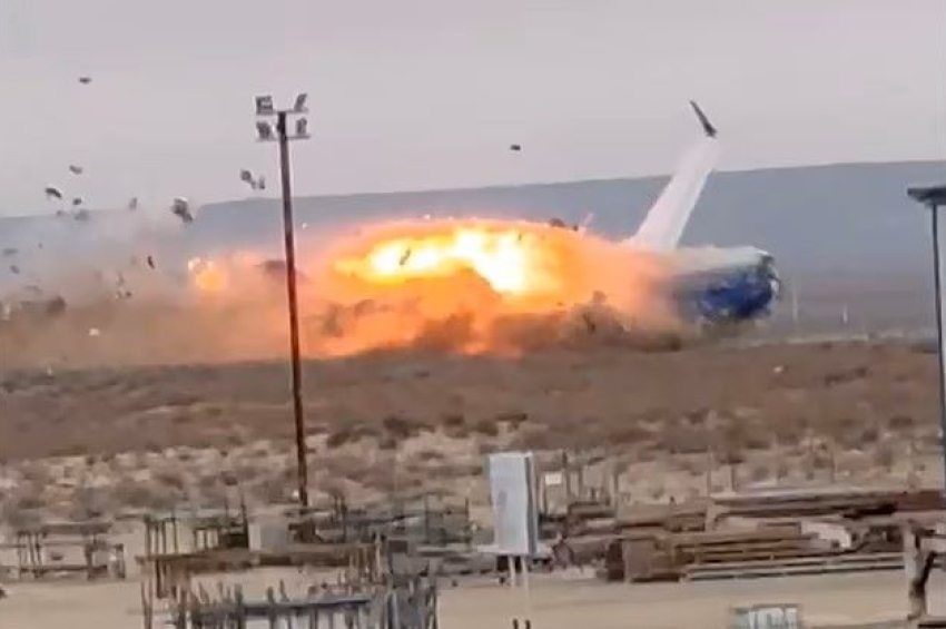 Russia suspected of taking down Azerbaijani passenger plane, mistaking it for a ...