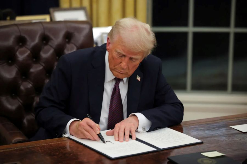 Anticipated trade wars begin: Trump imposes 10% tariff for adversary but slaps ...
