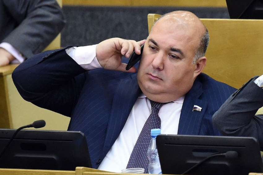 Russian lawmaker stripped of mandate over skipping sessions